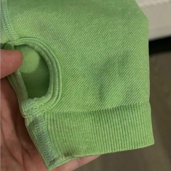 Long Sleeve Crop Top - Gym Workout Top - Picture 3 of 4